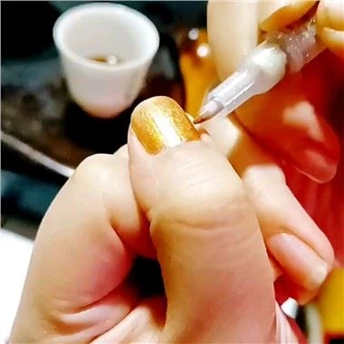 0.7mm Extra Fine Tip Acrylic Paint Marker Pen